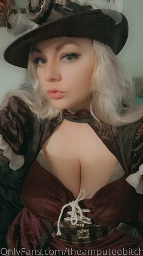 theamputeebitch adult model galleries