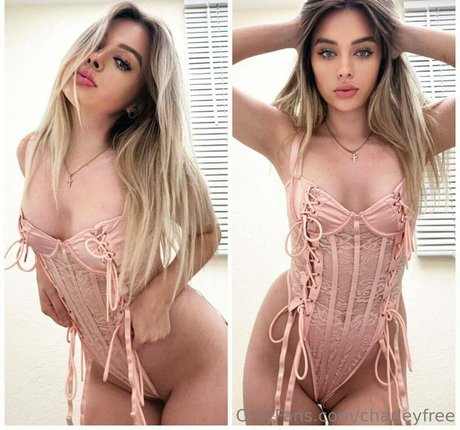 charleyfree model naked img