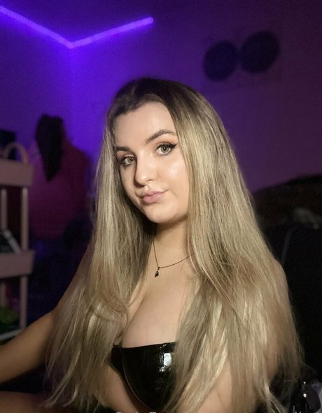 autumnclips beautiful pornstar img