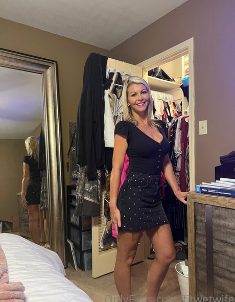 Fitwife1983 model sex galleries
