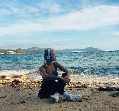 Veta George Models erotic star pictures