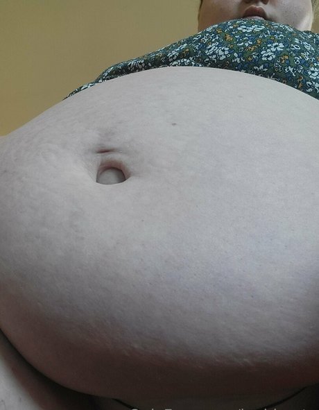 leahhaute pornographic actress pictures