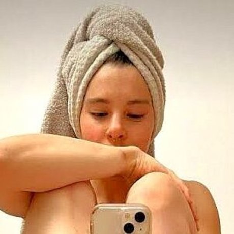 Ella Bucio pretty model img