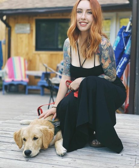 Megan Everett pretty pornstar photo