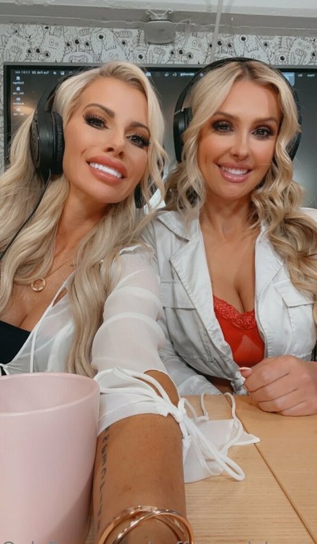 coffeeandcleavage star adult pics