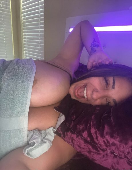 ThatGreenEyedGirl22 adult actress photo