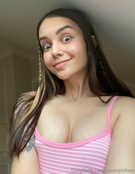 oooopsfree free actress img