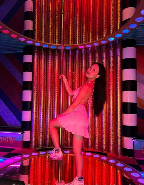 sakuratheforbiddenfruit pornstar images