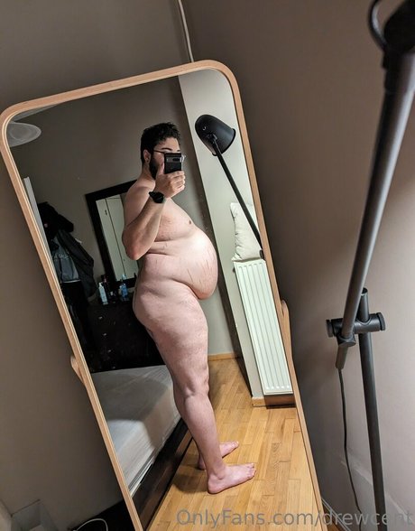 drewcent adult model pics