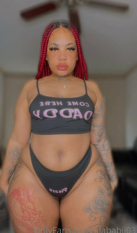 Kiababii03 adult model picture