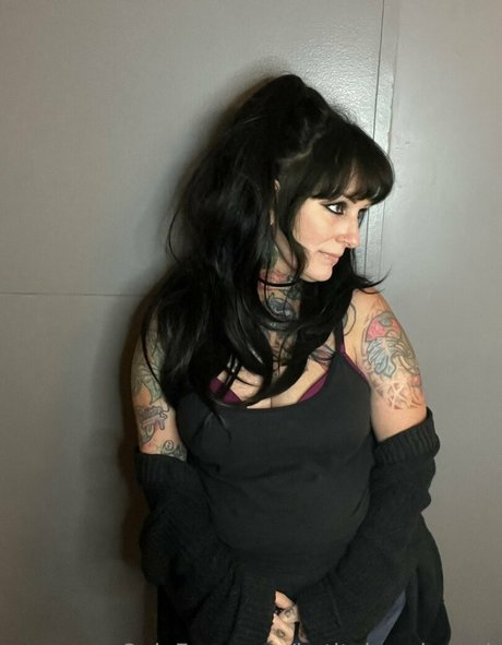 katitajewelnovak model pretty image