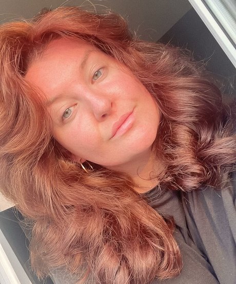 Rebecca Shortt model erotic photos