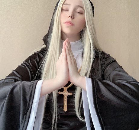 Julia Situn art pornstar pictures