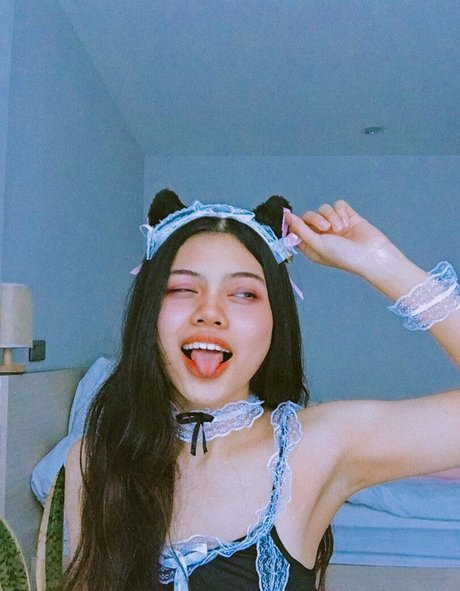 pizpizzzy high quality actress photo