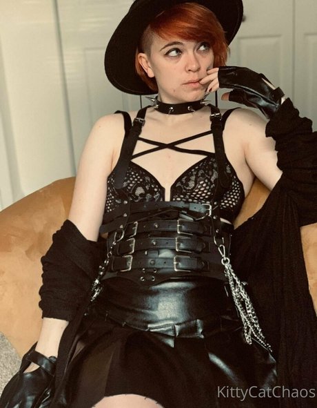 ladylolaria nude actress images