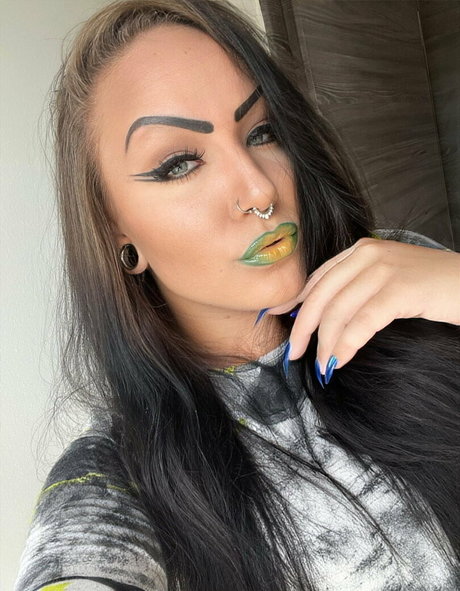 shiny queen pornstar top pics