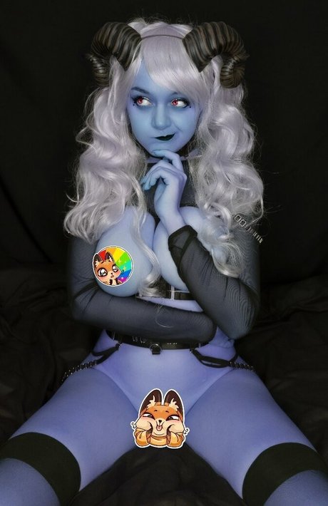 Velvetnight hot star galleries