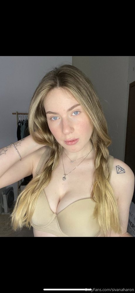 Sivan Aharon star art photos