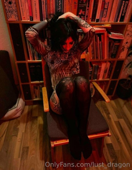 Draken lady erotic actress picture