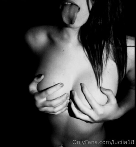 luciia18 model xxx pics
