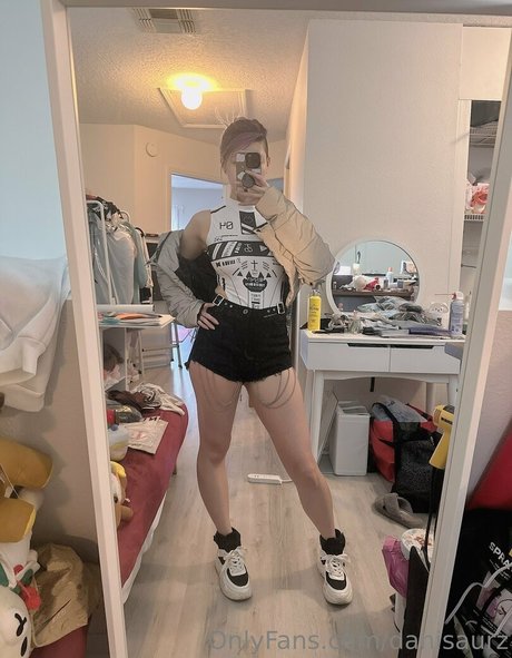 Danisaurz pornographic model images