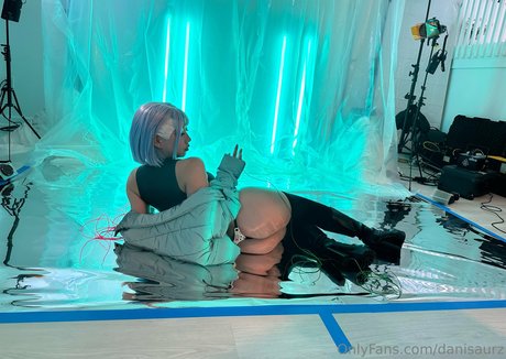 Danisaurz model nude photos