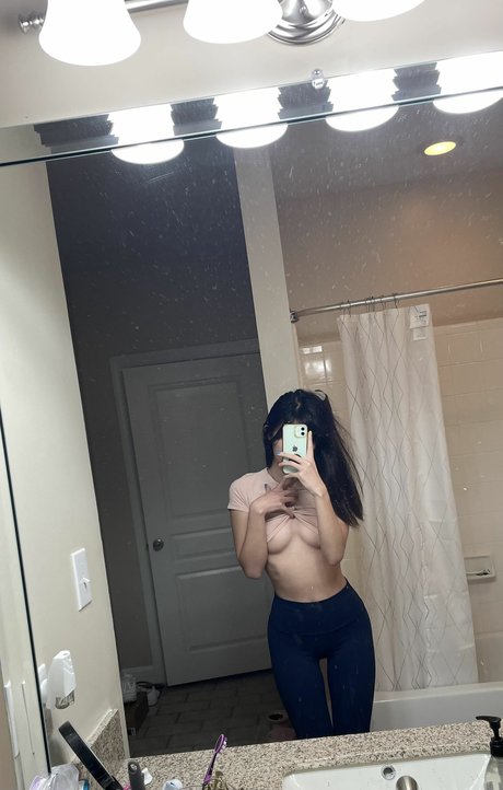 Lilsquirtz model xxx images