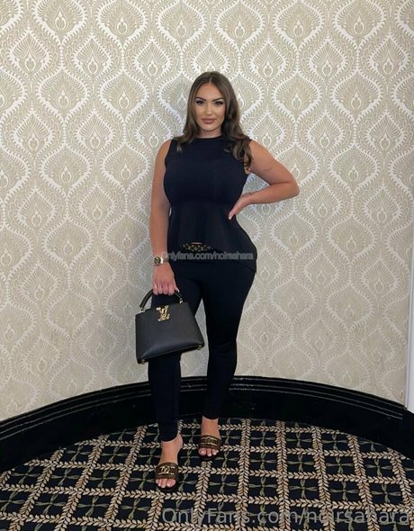 noirsahara adult model photos