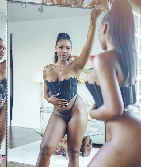 Morgan Dawson pornographic model gallery