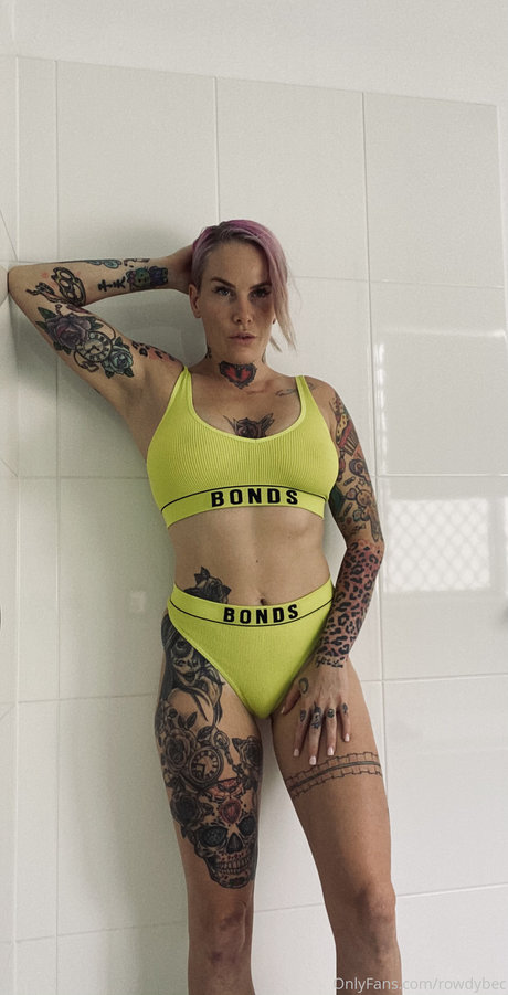 Bec Rawlings pretty actress photo