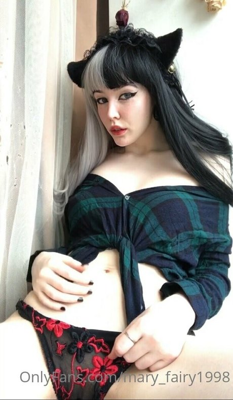 Mary Fairy1998 nude pornstar pic