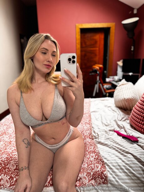 katiebeex erotic pornstar gallery