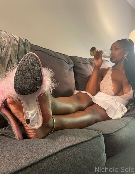 Nichole Sole porn actress photo