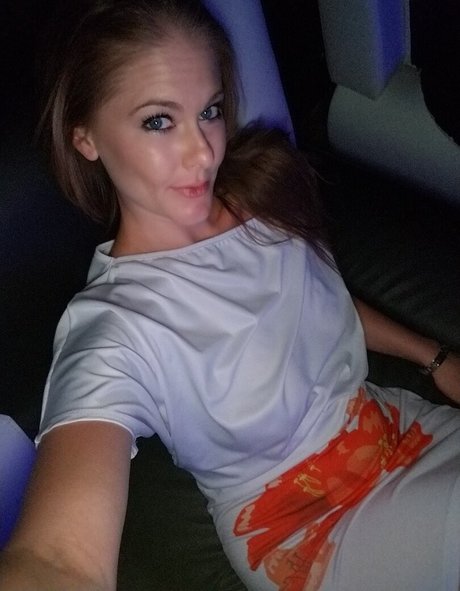 Las Vegas Hotwife pornstar beautiful photos