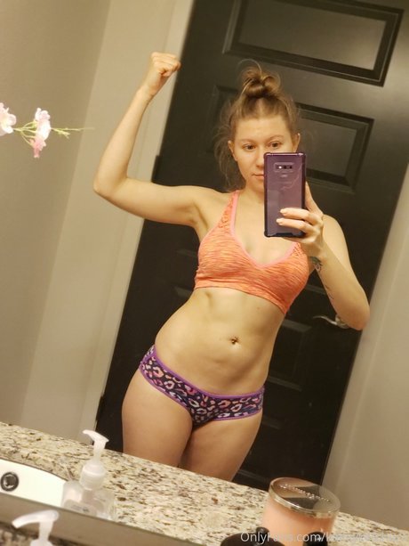 Kailey Ketchum_ art model img