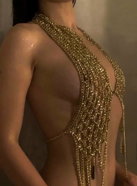 kyliebennet high quality model img