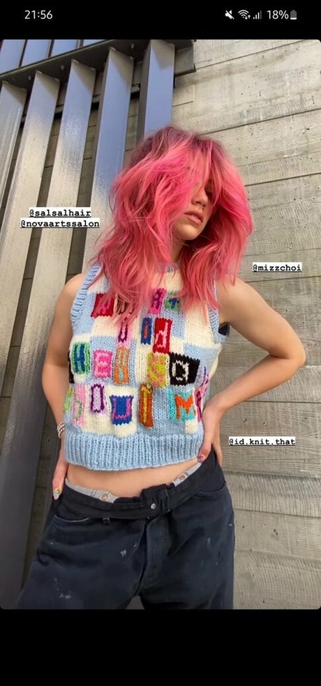 Emily Rudd exclusive pornstar images