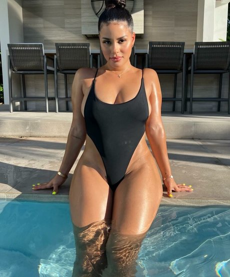 Katya Elise Henry best model pictures