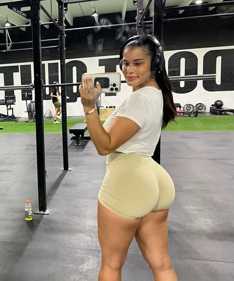 Katya Elise Henry sexy star images