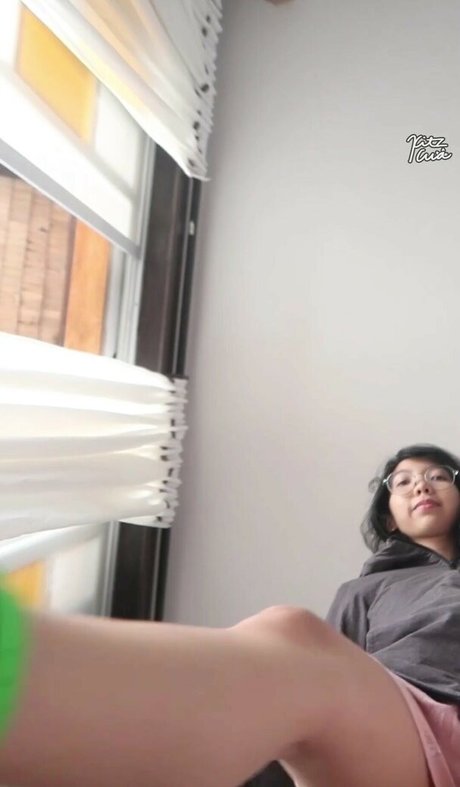 KitzCua erotic actress images