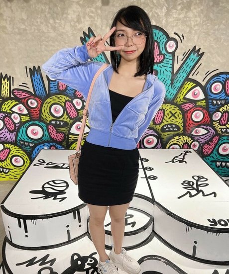 KitzCua high quality model pic