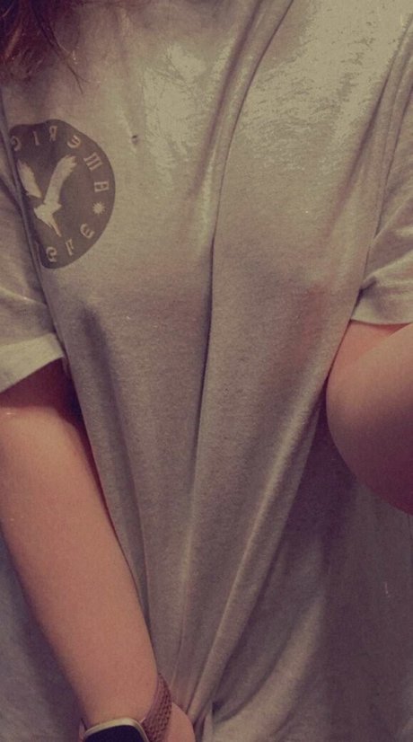 Kitsunamii pornographic actress pic