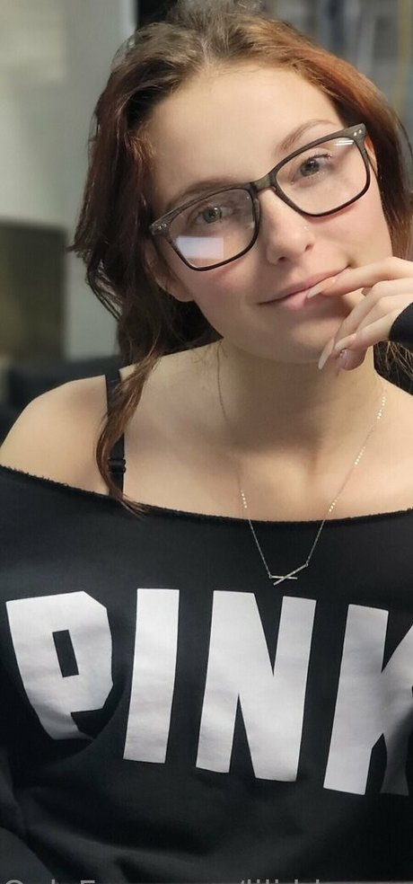 lili blossom sexy actress galleries