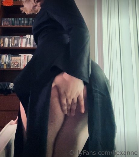 Hexanne model adult image