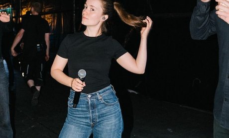 Sigrid model hot gallery