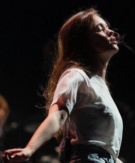 Sigrid star pretty photo