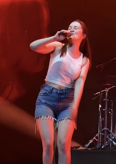 Sigrid star naked photo