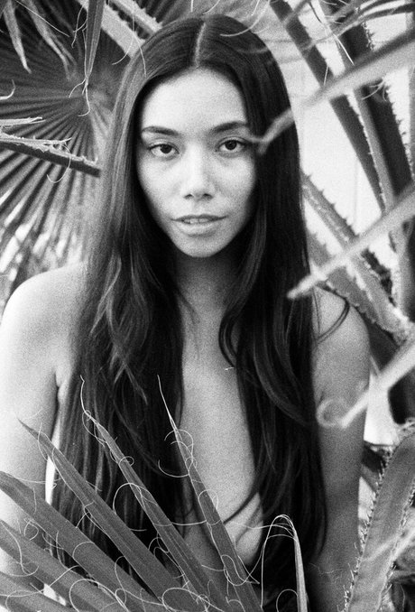 Desiree Flores porn model pictures