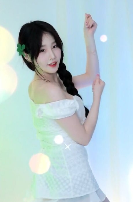 woohankyung model porn photo