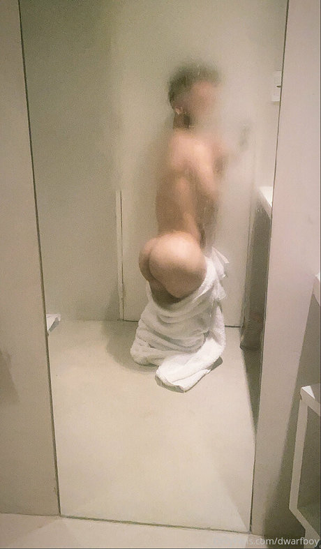 pekehottie exclusive star img